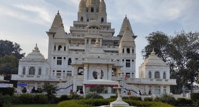 Pagal baba mandir in vrindavan